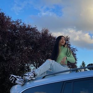 Meet your Posher, Thiri